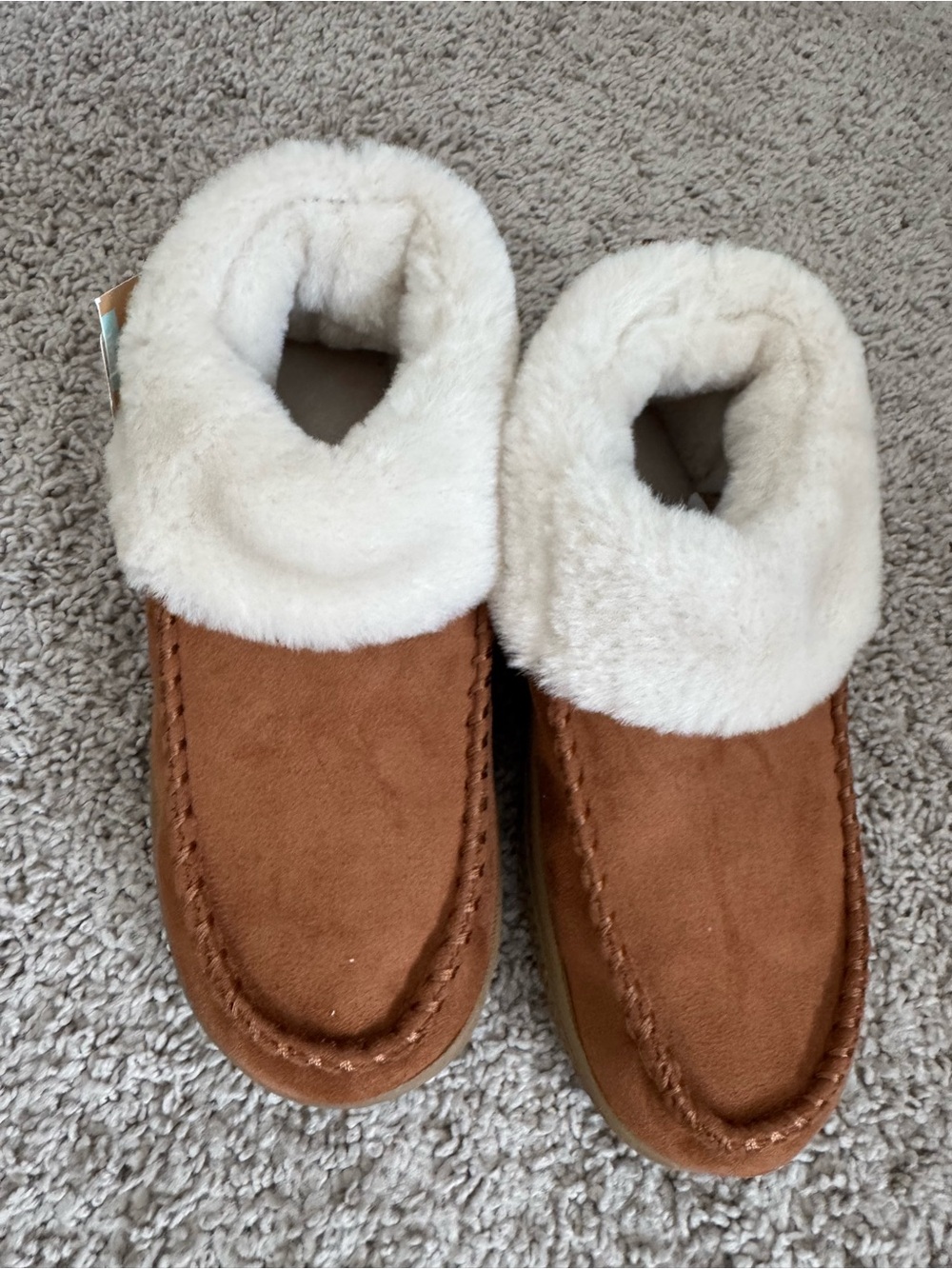 Muk Luks Brown and Cream Contour Slippers - Slip-On Comfort